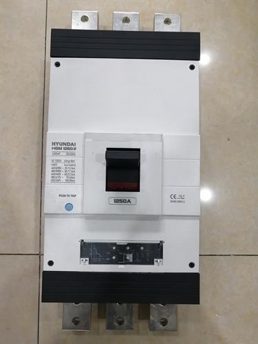 MCCB HYUNDAI 3P 1250A 70kA chỉnh dòng điện tử 0.4~1.0In ( HGM1250S )